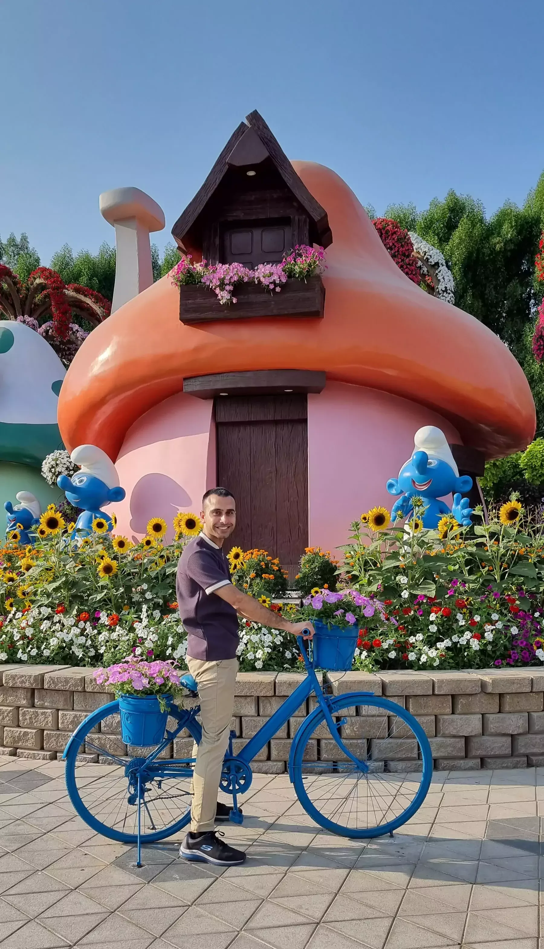 Adil Musa at Smurf's Village