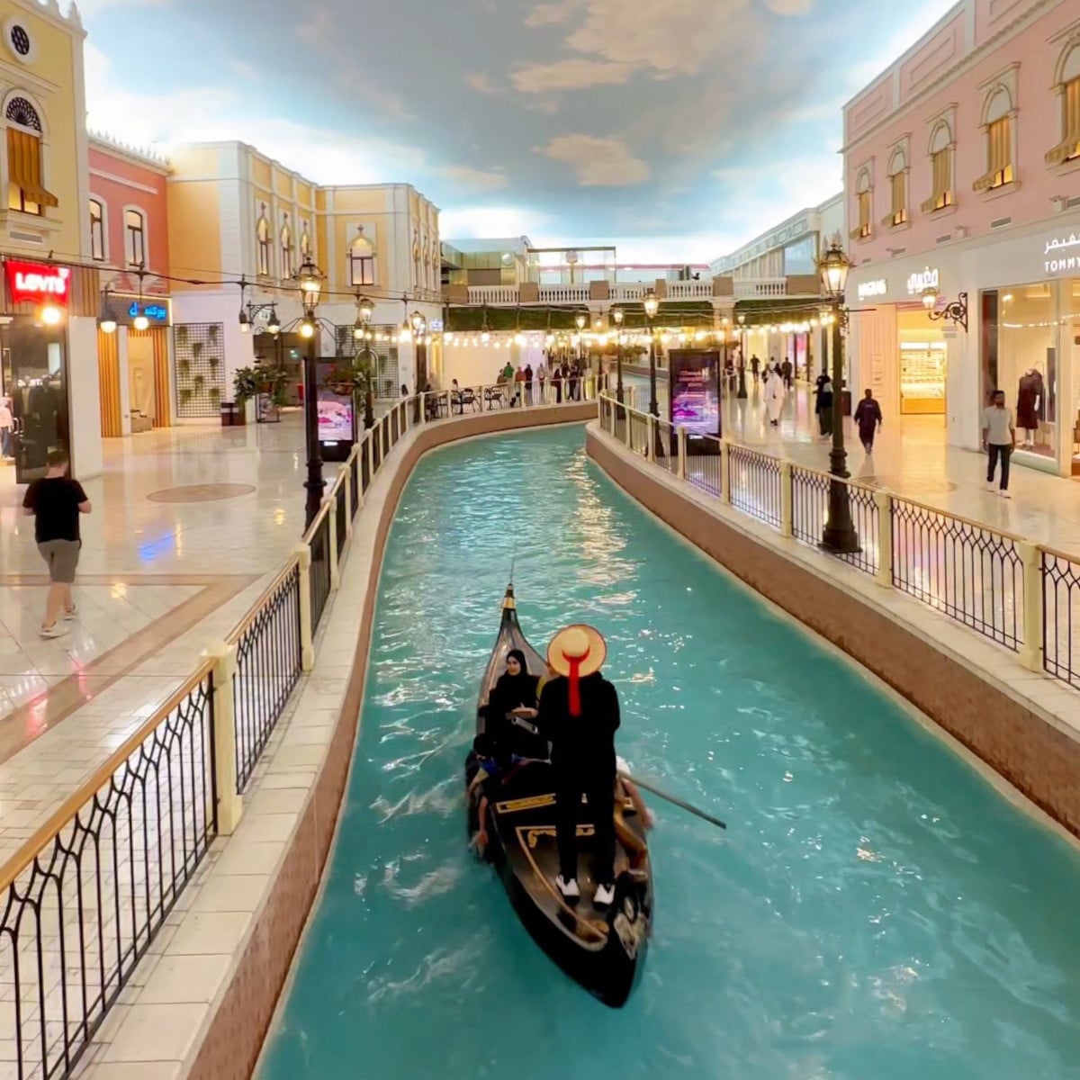 Gondola Boat Villaggio Mall